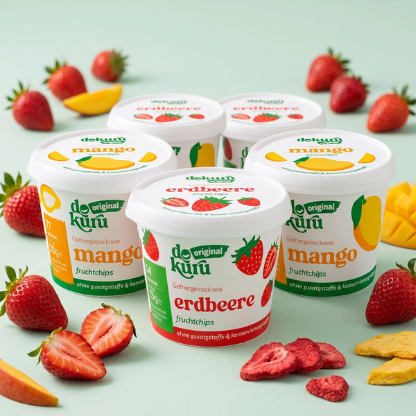 Erdbeere & Mango Duo, Becher gefriergetrocknete Erdbeere und Mango von Dokuru mit frischen Früchten