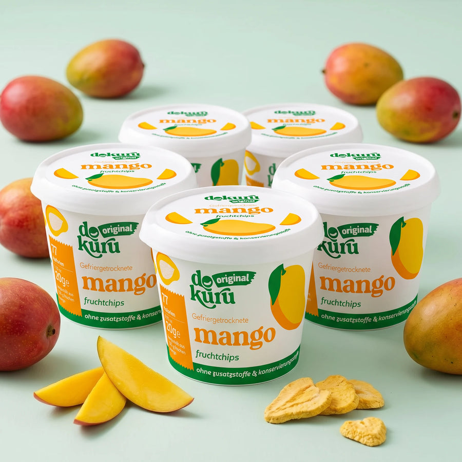 Mango Love, fünf Becher gefriergetrocknete Mango von Dokuru mit frischen Mangos